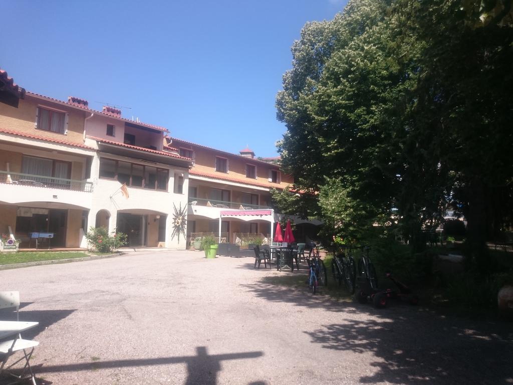 Hotel Le Mas Fleuri Vernet-les-Bains Eksteriør billede