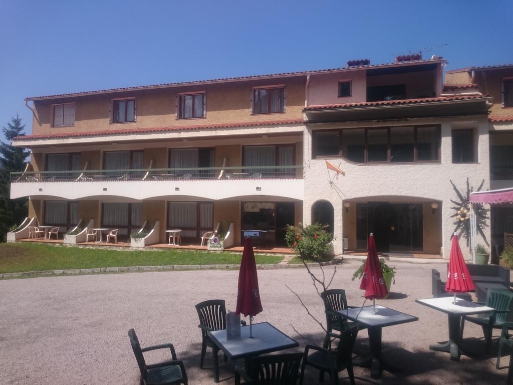 Hotel Le Mas Fleuri Vernet-les-Bains Eksteriør billede