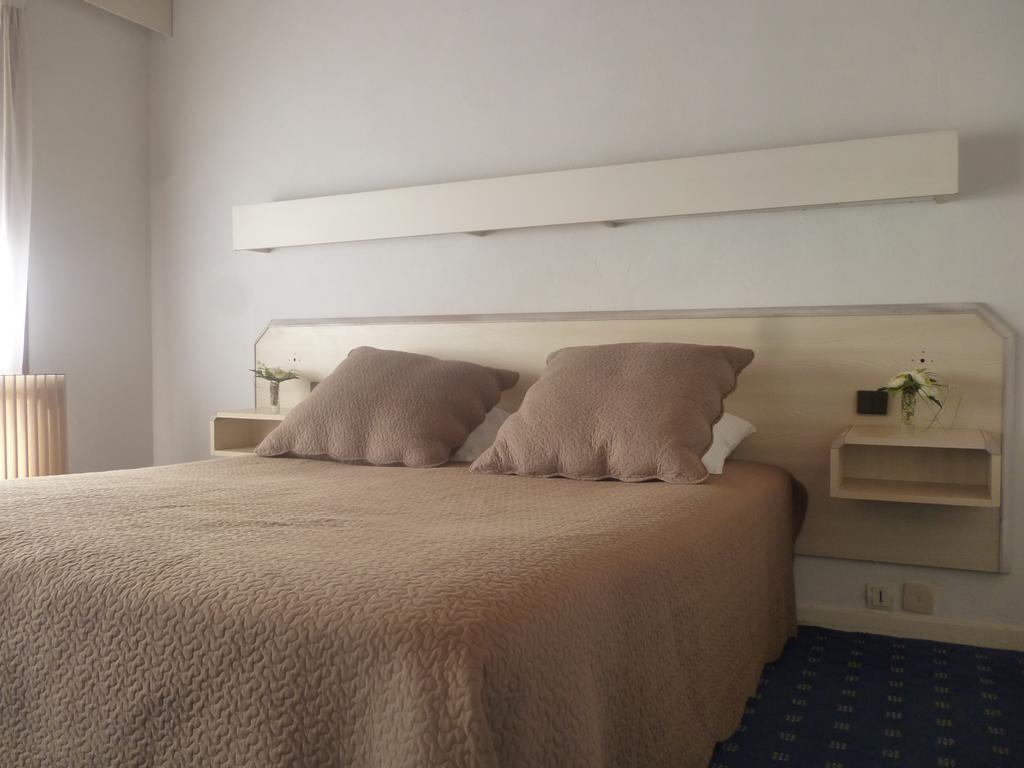 Hotel Le Mas Fleuri Vernet-les-Bains Eksteriør billede