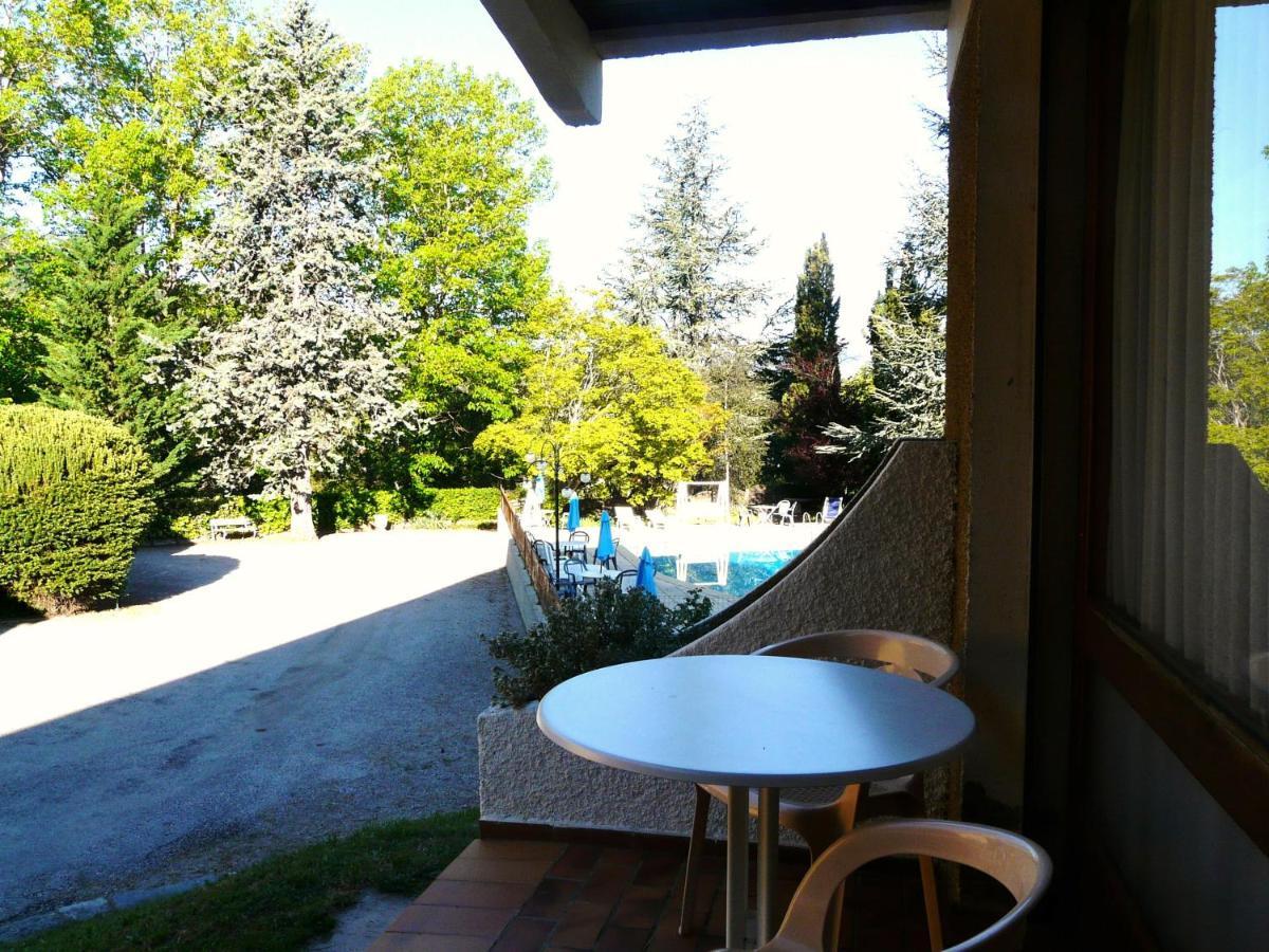 Hotel Le Mas Fleuri Vernet-les-Bains Eksteriør billede